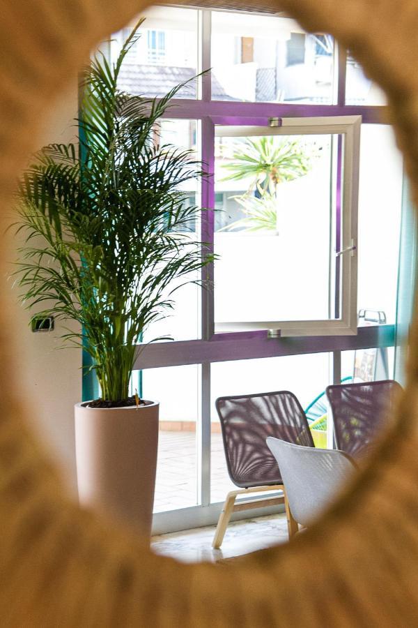Hotel Blumen Сан-Бенедетто-дель-Тронто Екстер'єр фото