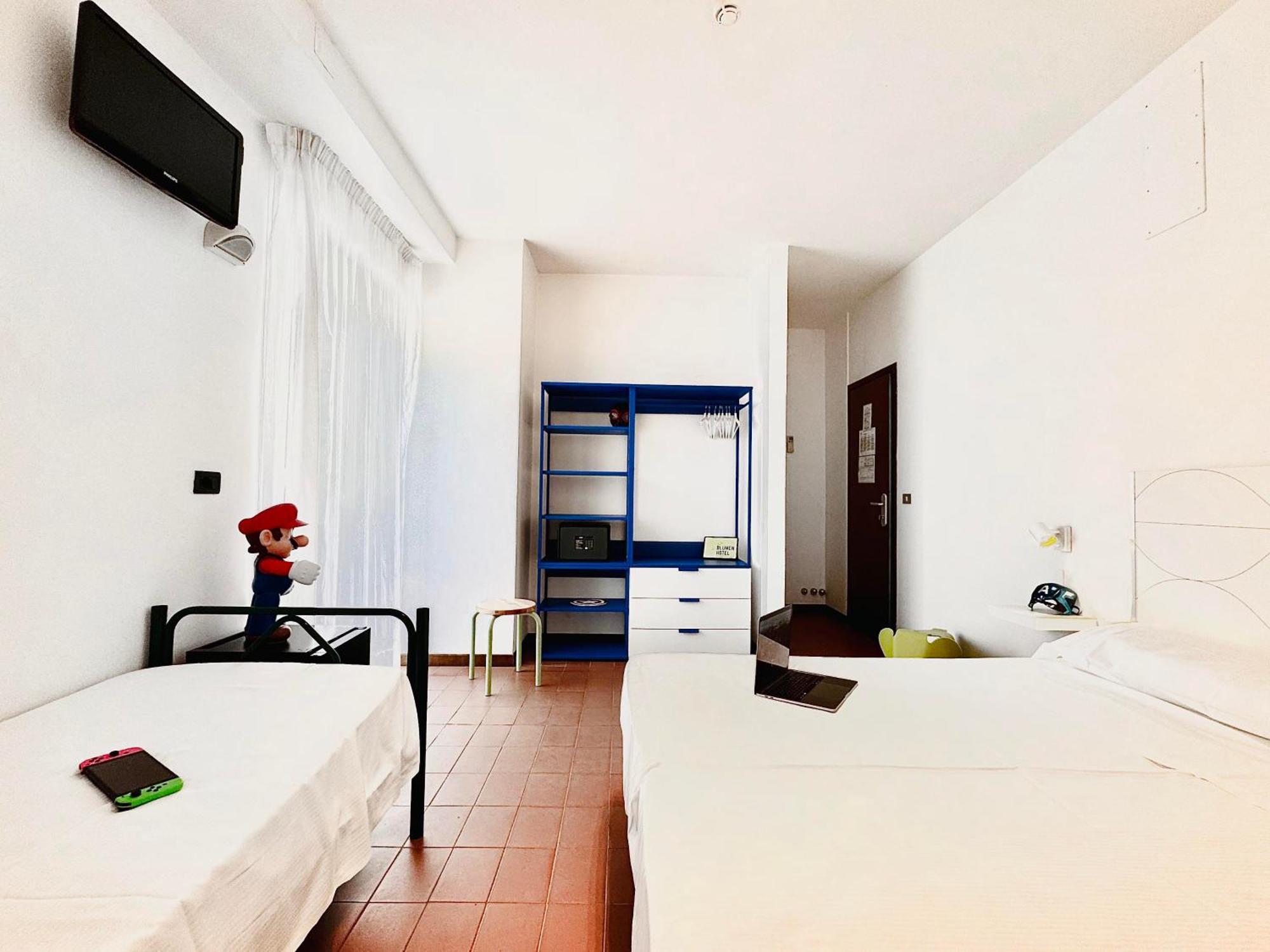 Hotel Blumen Сан-Бенедетто-дель-Тронто Екстер'єр фото
